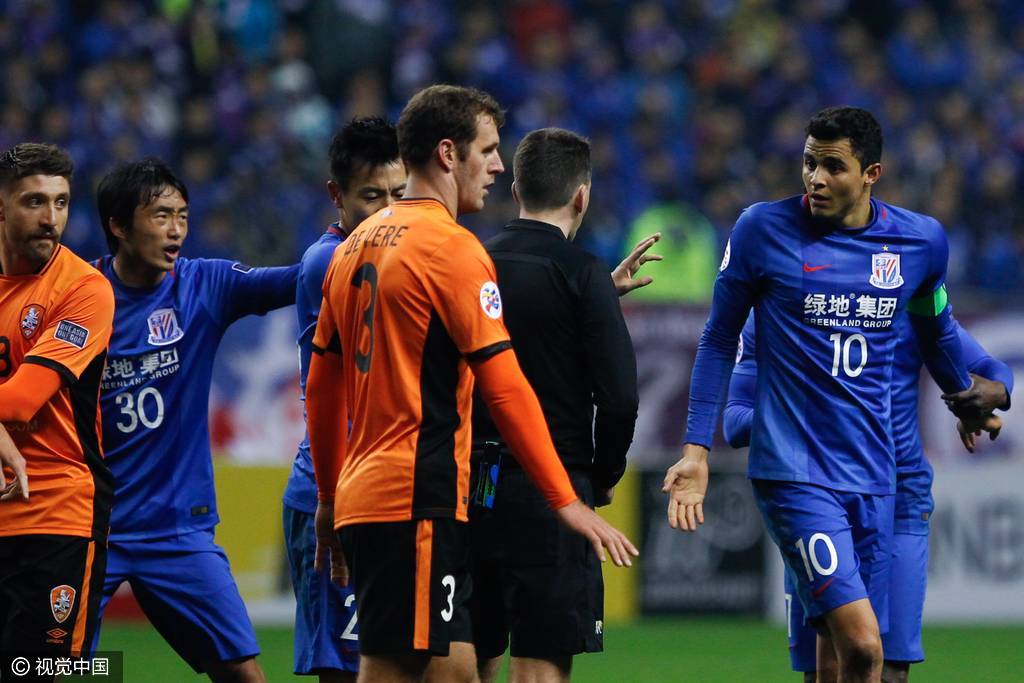 马丁斯独中两元，协助球队赢得胜利的简单介绍